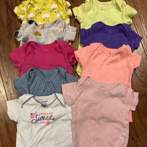 BUNDLE 9 Carter’s baby girl Onesies  0-3 months